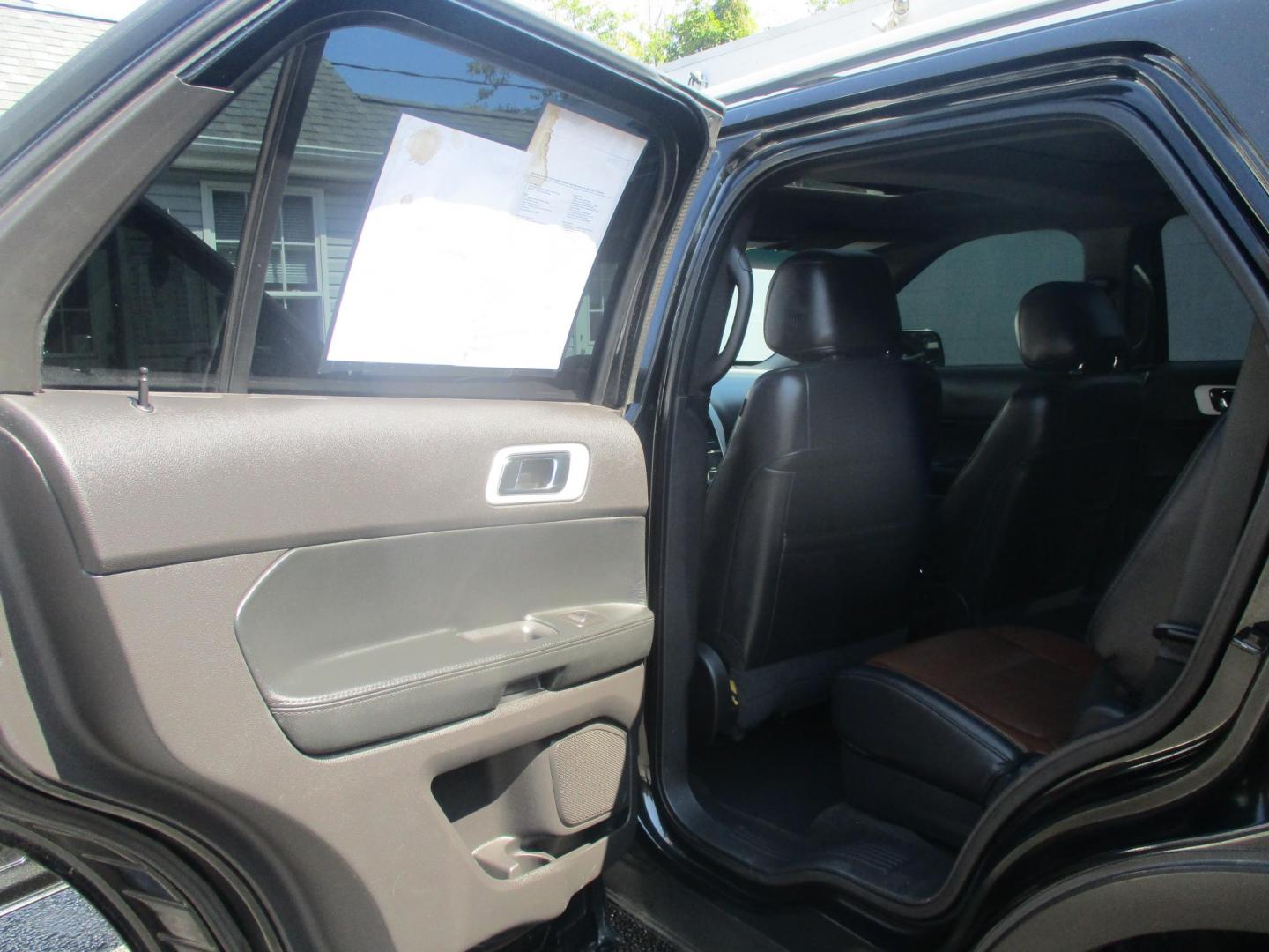 2015 BLACK Ford Explorer Limited 4WD (1FM5K8F82FG) with an 3.5L V6 DOHC 24V engine, 6-Speed Automatic transmission, located at 540a Delsea Drive, Sewell, NJ, 08080, (856) 589-6888, 39.752560, -75.111206 - Photo#18