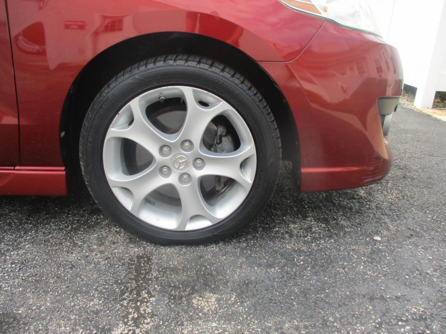 2010 RED Mazda MAZDA5 Grand Touring (JM1CR2WL5A0) with an 2.3L L4 DOHC 16V engine, AUTOMATIC transmission, located at 540a Delsea Drive, Sewell, NJ, 08080, (856) 589-6888, 39.752560, -75.111206 - Photo#13