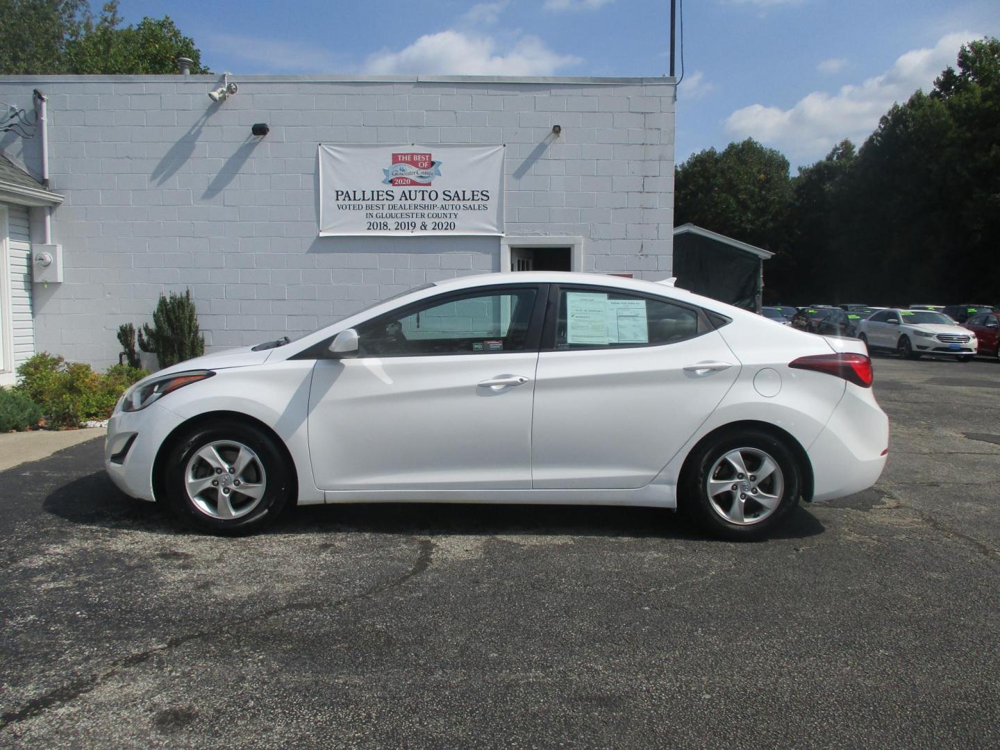 2015 WHITE Hyundai Elantra Limited (5NPDH4AEXFH) with an 1.8L L4 DOHC 16V engine, 6-Speed Automatic transmission, located at 540a Delsea Drive, Sewell, NJ, 08080, (856) 589-6888, 39.752560, -75.111206 - Photo#2