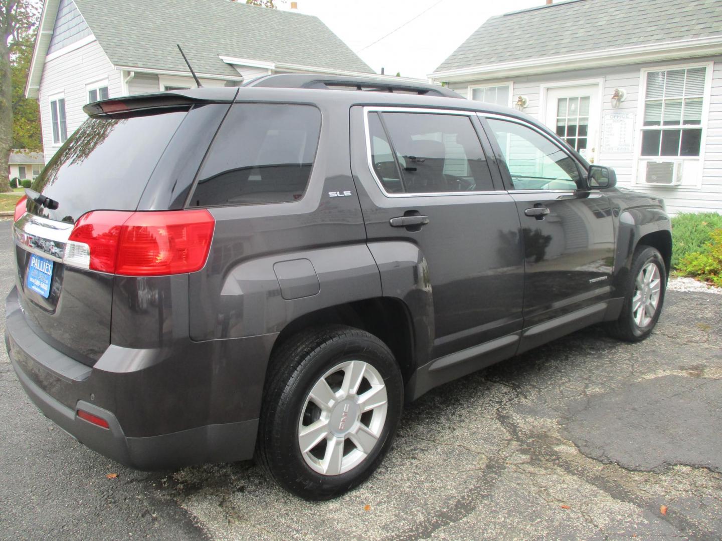 2013 BLACK GMC Terrain SLE2 FWD (2GKALSEK0D6) with an 2.4L L4 DOHC 16V FFV engine, 6-Speed Automatic transmission, located at 540a Delsea Drive, Sewell, NJ, 08080, (856) 589-6888, 39.752560, -75.111206 - Photo#8