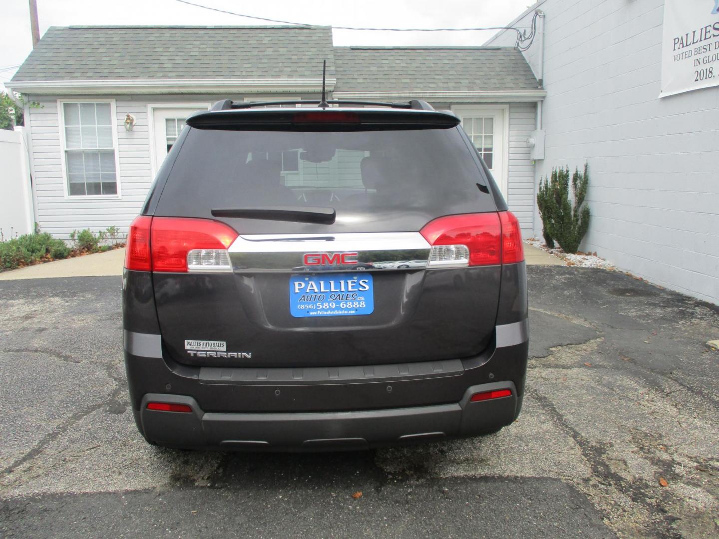 2013 BLACK GMC Terrain SLE2 FWD (2GKALSEK0D6) with an 2.4L L4 DOHC 16V FFV engine, 6-Speed Automatic transmission, located at 540a Delsea Drive, Sewell, NJ, 08080, (856) 589-6888, 39.752560, -75.111206 - Photo#5