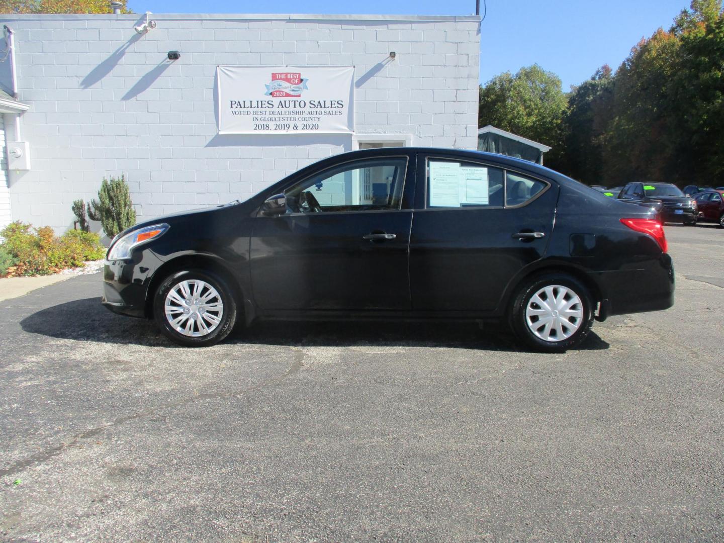 2017 BLACK Nissan Versa 1.6 S 4A (3N1CN7AP9HL) with an 1.6L L4 DOHC 16V engine, 4A transmission, located at 540a Delsea Drive, Sewell, NJ, 08080, (856) 589-6888, 39.752560, -75.111206 - Photo#2