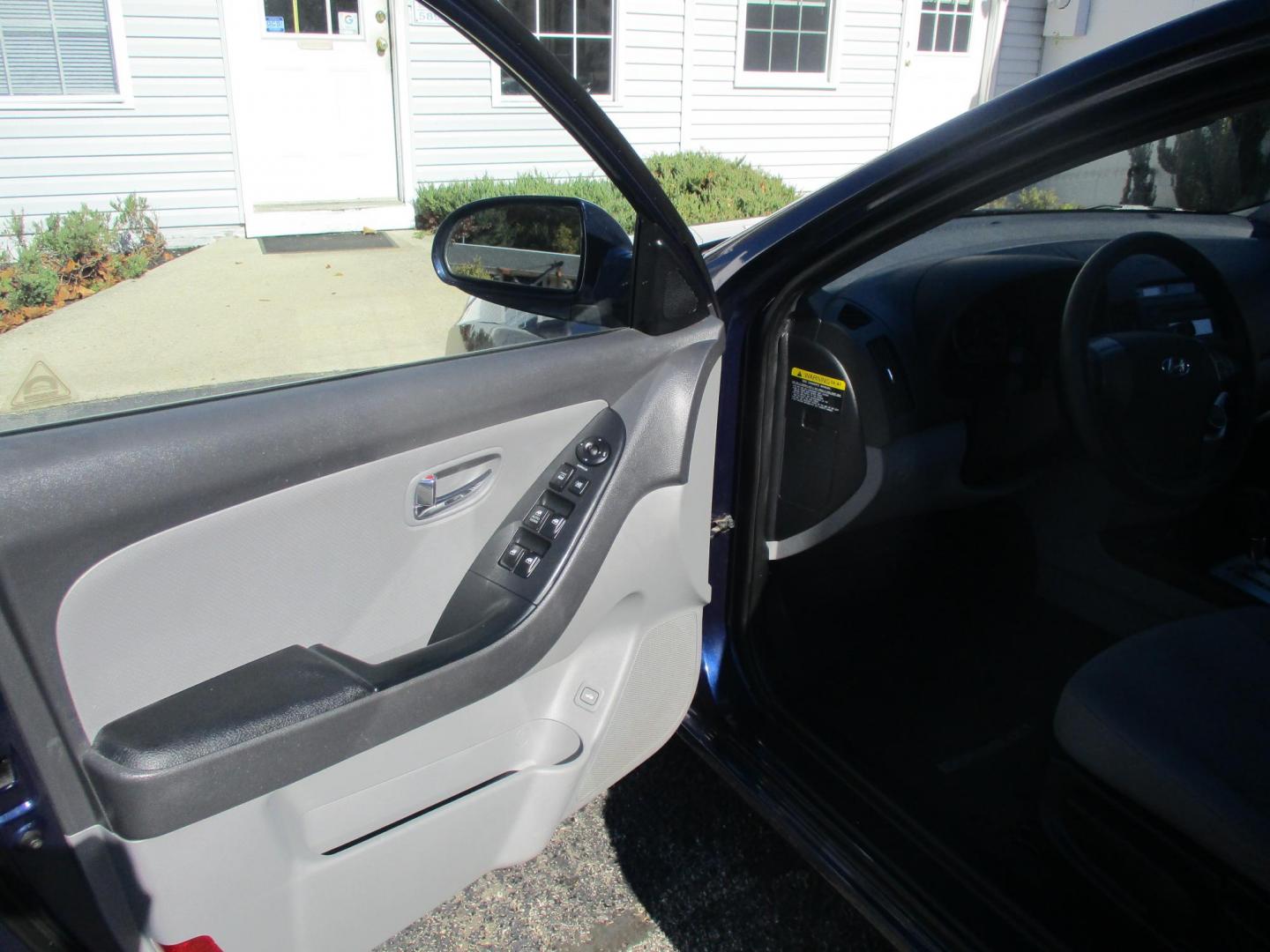 2010 BLUE Hyundai Elantra GLS (KMHDU4AD1AU) with an 2.0L L4 DOHC 16V engine, located at 540a Delsea Drive, Sewell, NJ, 08080, (856) 589-6888, 39.752560, -75.111206 - Photo#13