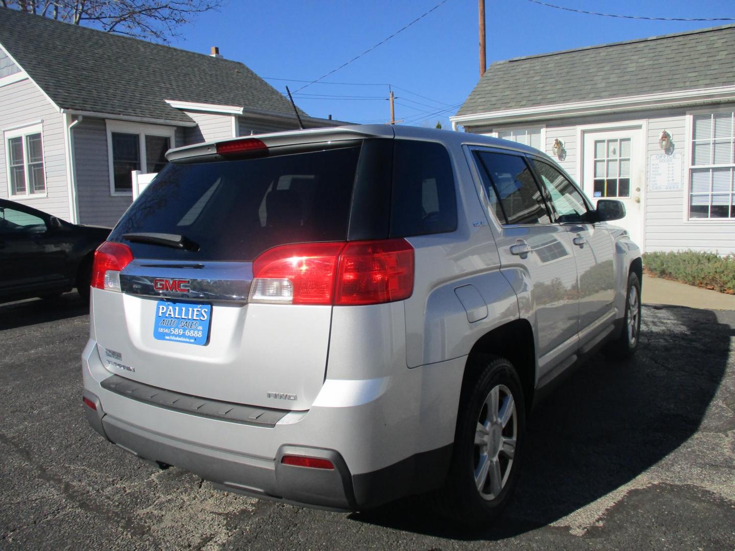 2014 SILVER GMC Terrain SLE1 AWD (2GKFLVEK0E6) with an 2.4L L4 DOHC 16V FFV engine, 6-Speed Automatic transmission, located at 540a Delsea Drive, Sewell, NJ, 08080, (856) 589-6888, 39.752560, -75.111206 - Photo#7