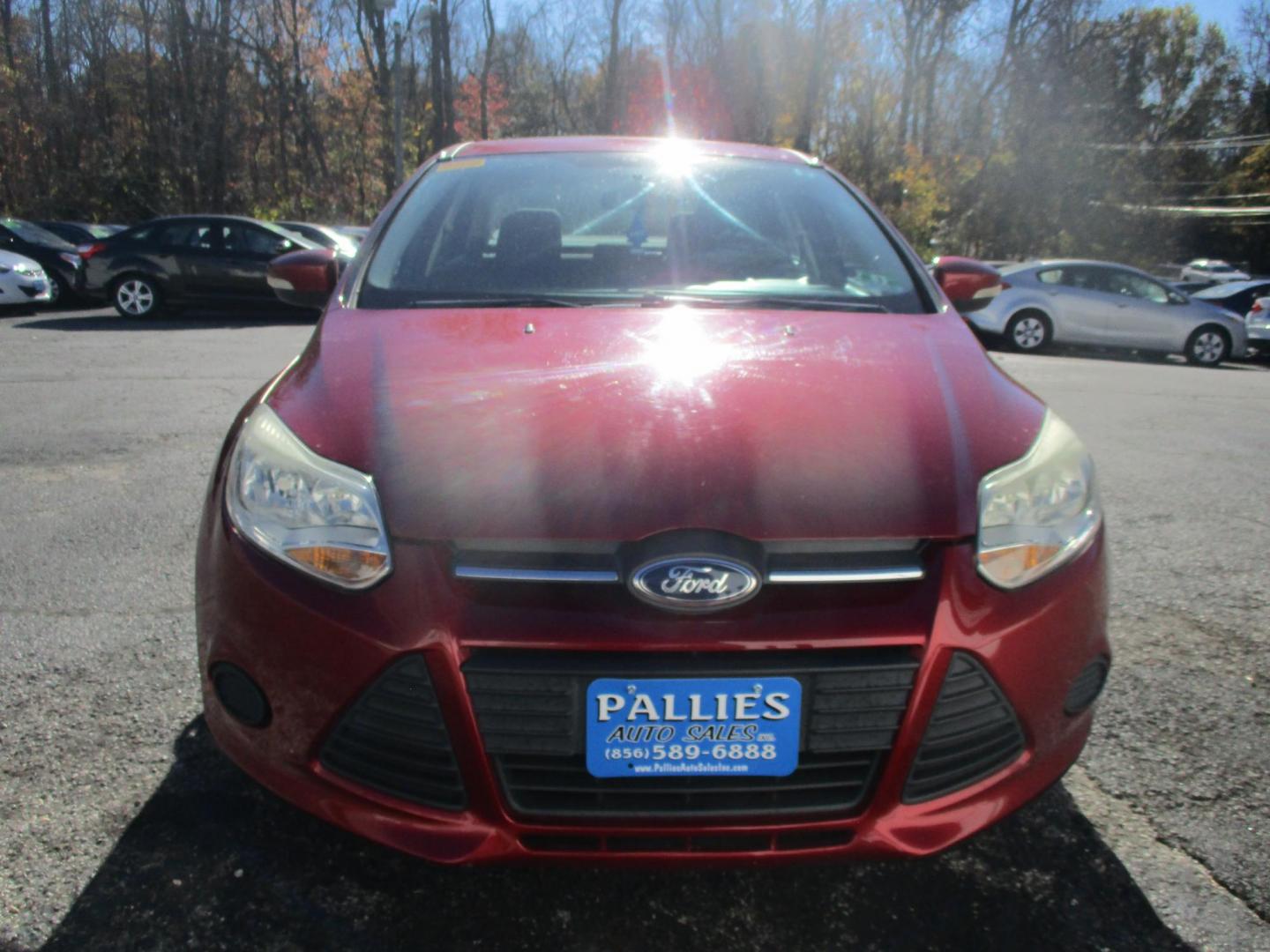 2013 RED Ford Focus SE Sedan (1FADP3F25DL) with an 2.0L L4 DOHC 16V engine, located at 540a Delsea Drive, Sewell, NJ, 08080, (856) 589-6888, 39.752560, -75.111206 - Photo#10