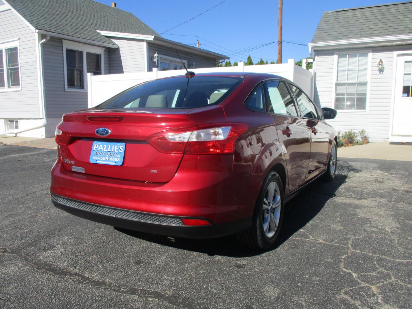 2013 RED Ford Focus SE Sedan (1FADP3F25DL) with an 2.0L L4 DOHC 16V engine, located at 540a Delsea Drive, Sewell, NJ, 08080, (856) 589-6888, 39.752560, -75.111206 - Photo#7