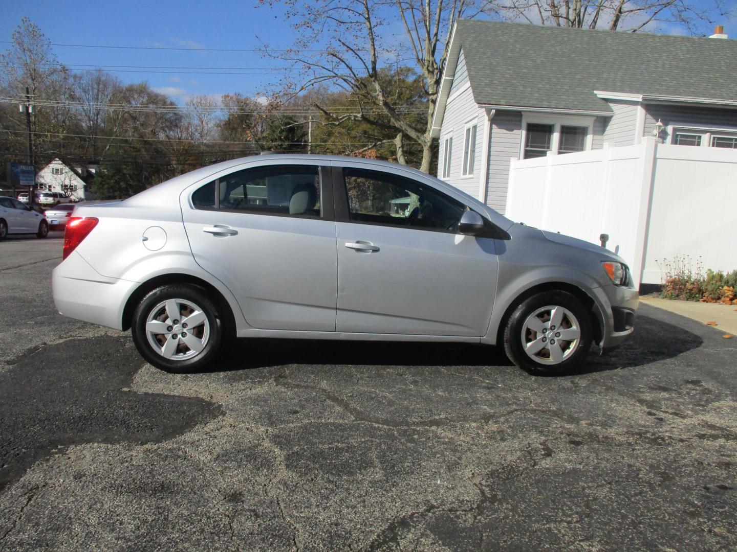 2015 SILVER Chevrolet Sonic LS Auto Sedan (1G1JA5SH7F4) with an 1.8L L4 DOHC 24V engine, 6-Speed Automatic transmission, located at 540a Delsea Drive, Sewell, NJ, 08080, (856) 589-6888, 39.752560, -75.111206 - Photo#8