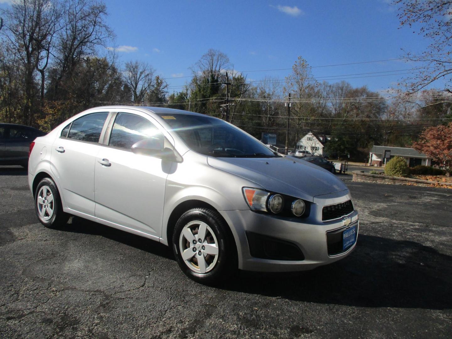 2015 SILVER Chevrolet Sonic LS Auto Sedan (1G1JA5SH7F4) with an 1.8L L4 DOHC 24V engine, 6-Speed Automatic transmission, located at 540a Delsea Drive, Sewell, NJ, 08080, (856) 589-6888, 39.752560, -75.111206 - Photo#9