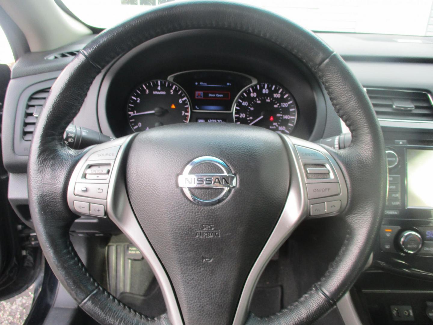 2014 BLACK Nissan Altima 2.5 SL (1N4AL3AP7EC) with an 2.5L L4 DOHC 16V engine, Continuously Variable Transmission transmission, located at 540a Delsea Drive, Sewell, NJ, 08080, (856) 589-6888, 39.752560, -75.111206 - Photo#19