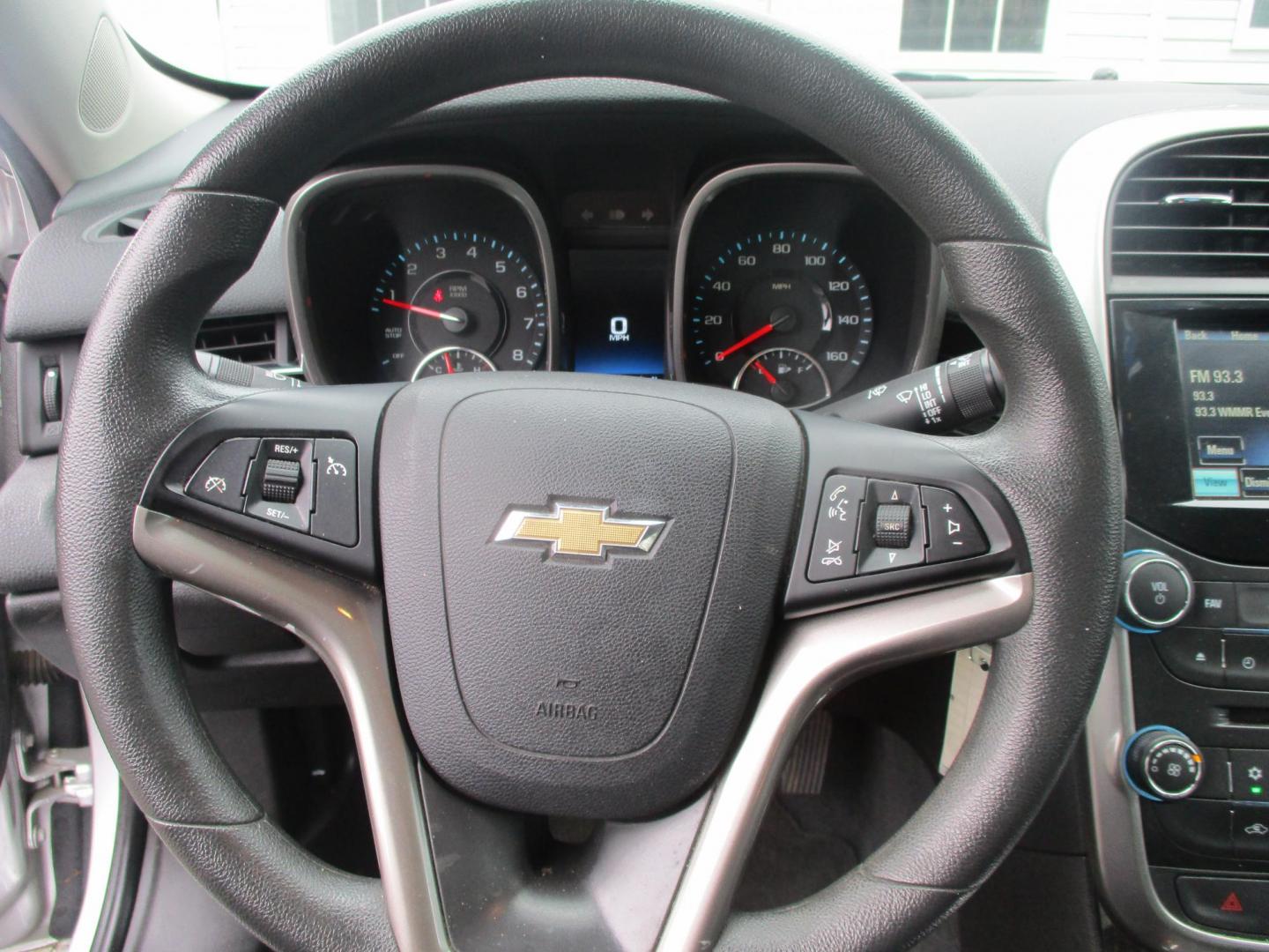 2015 SILVER Chevrolet Malibu 1LT (1G11C5SL8FU) with an 2.5L L4 DOHC 16V engine, 6-Speed Automatic transmission, located at 540a Delsea Drive, Sewell, NJ, 08080, (856) 589-6888, 39.752560, -75.111206 - Photo#19