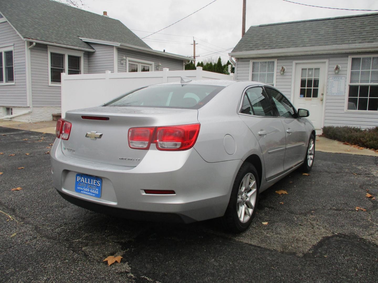 2015 SILVER Chevrolet Malibu 1LT (1G11C5SL8FU) with an 2.5L L4 DOHC 16V engine, 6-Speed Automatic transmission, located at 540a Delsea Drive, Sewell, NJ, 08080, (856) 589-6888, 39.752560, -75.111206 - Photo#7