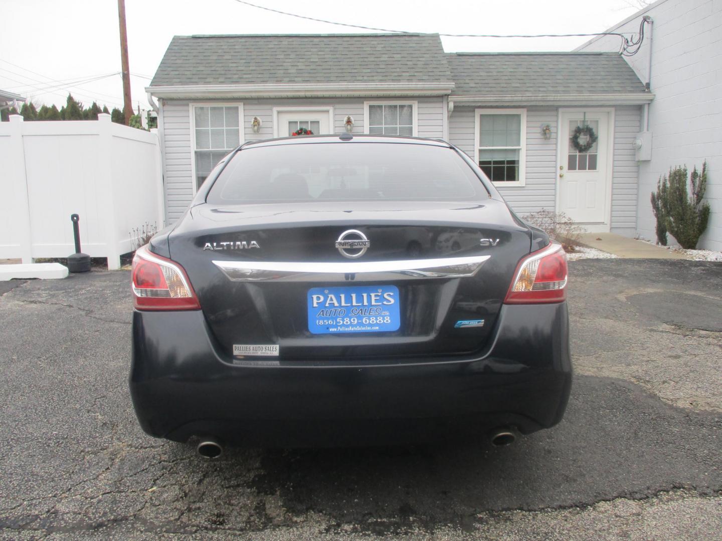 2013 BLACK Nissan Altima 2.5 S (1N4AL3AP0DC) with an 2.5L L4 DOHC 16V engine, AUTOMATIC transmission, located at 540a Delsea Drive, Sewell, NJ, 08080, (856) 589-6888, 39.752560, -75.111206 - Photo#2