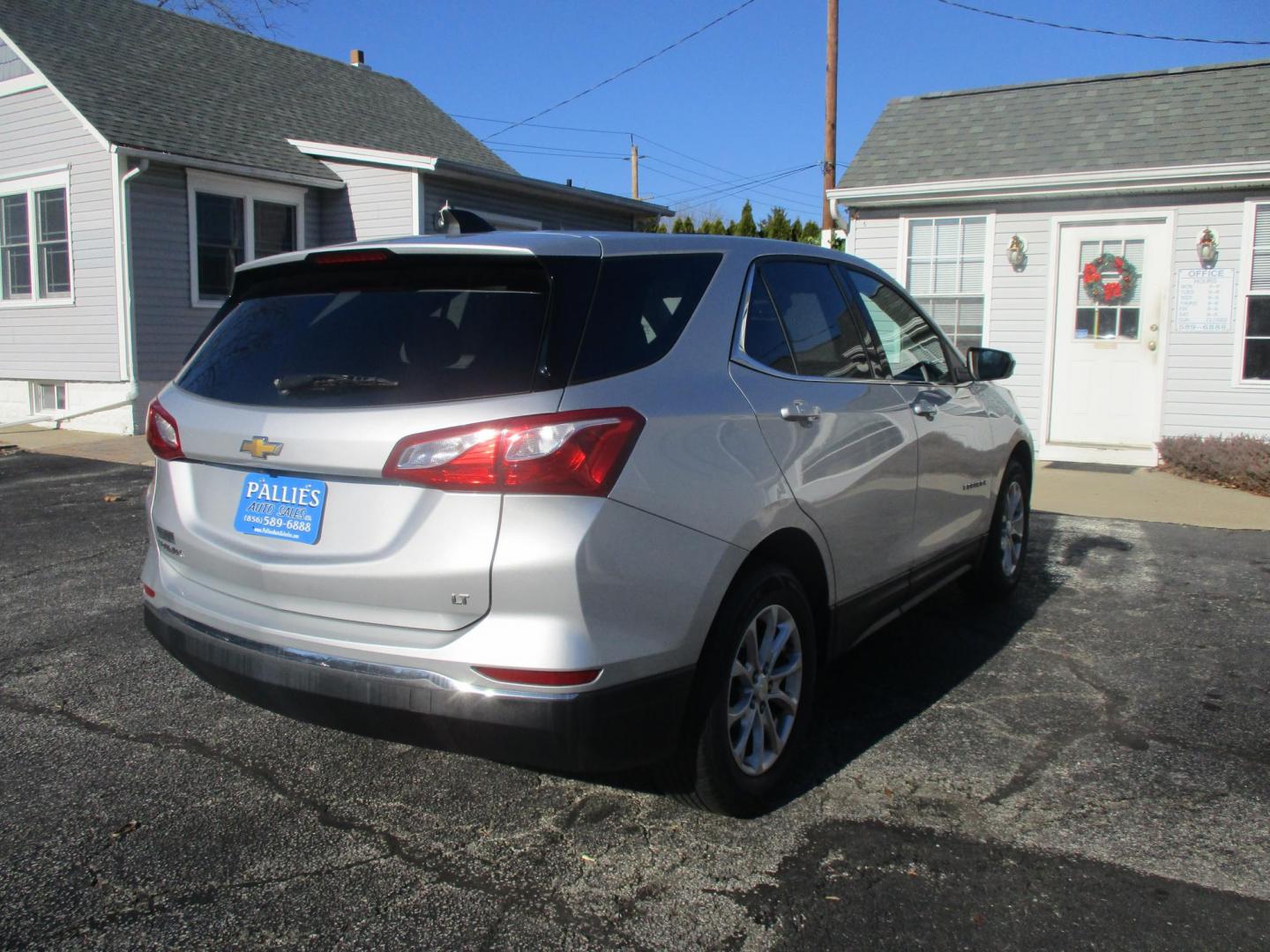 2018 SILVER Chevrolet Equinox LT 2WD (3GNAXJEVXJS) with an 1.5L L4 DIR DOHC 16V TURBO engine, 6A transmission, located at 540a Delsea Drive, Sewell, NJ, 08080, (856) 589-6888, 39.752560, -75.111206 - Photo#8