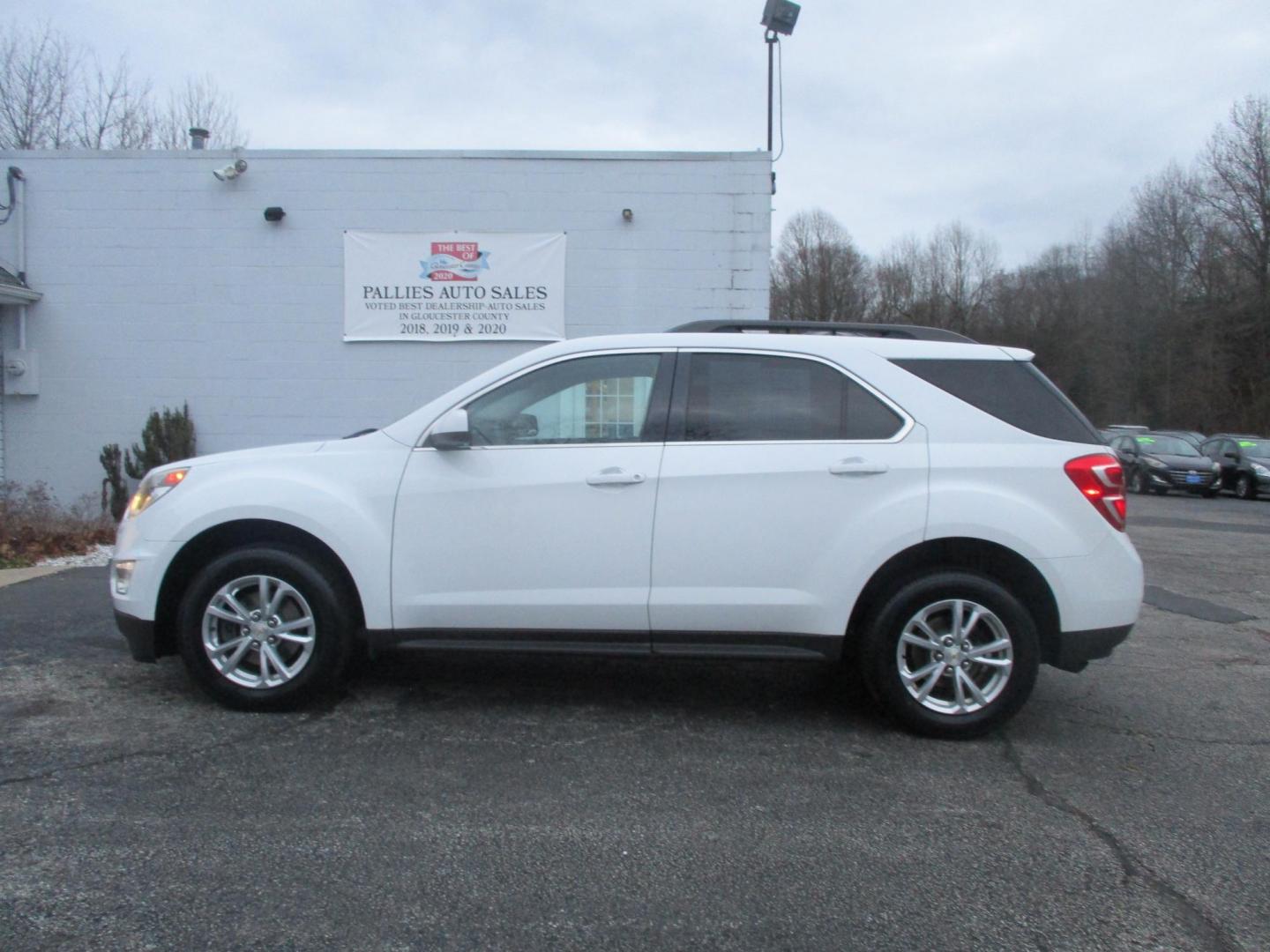 2017 WHITE Chevrolet Equinox LT 2WD (2GNALCEK3H1) with an 2.4L L4 DOHC 16V FFV engine, 6A transmission, located at 540a Delsea Drive, Sewell, NJ, 08080, (856) 589-6888, 39.752560, -75.111206 - Photo#2