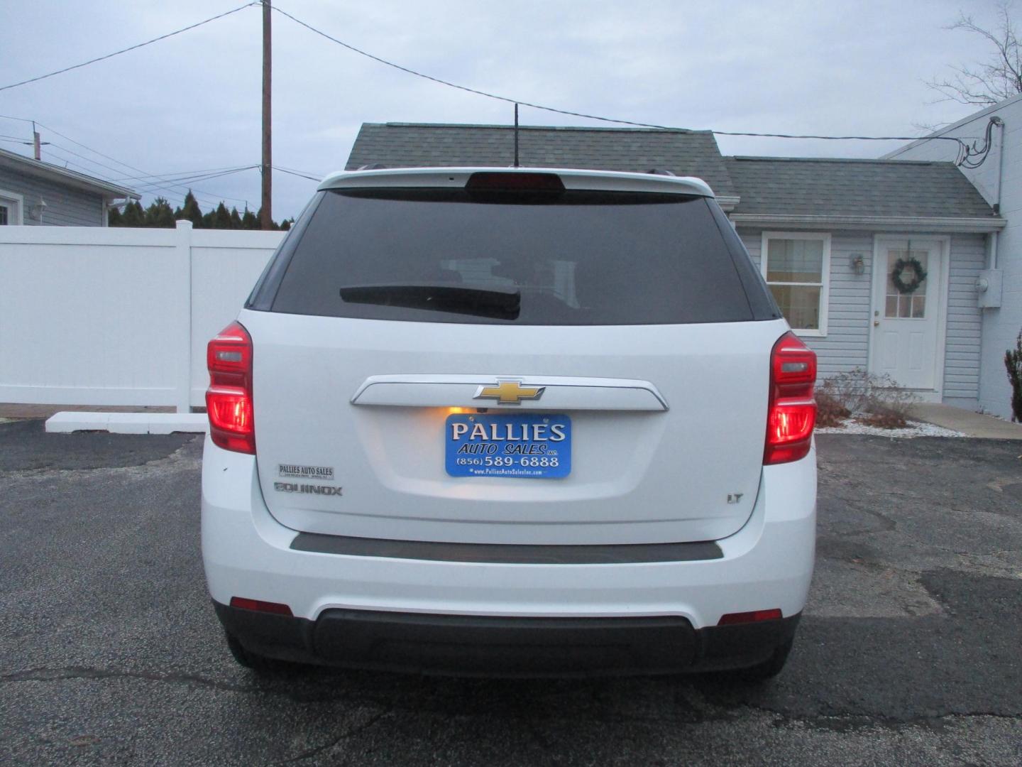 2017 WHITE Chevrolet Equinox LT 2WD (2GNALCEK3H1) with an 2.4L L4 DOHC 16V FFV engine, 6A transmission, located at 540a Delsea Drive, Sewell, NJ, 08080, (856) 589-6888, 39.752560, -75.111206 - Photo#4