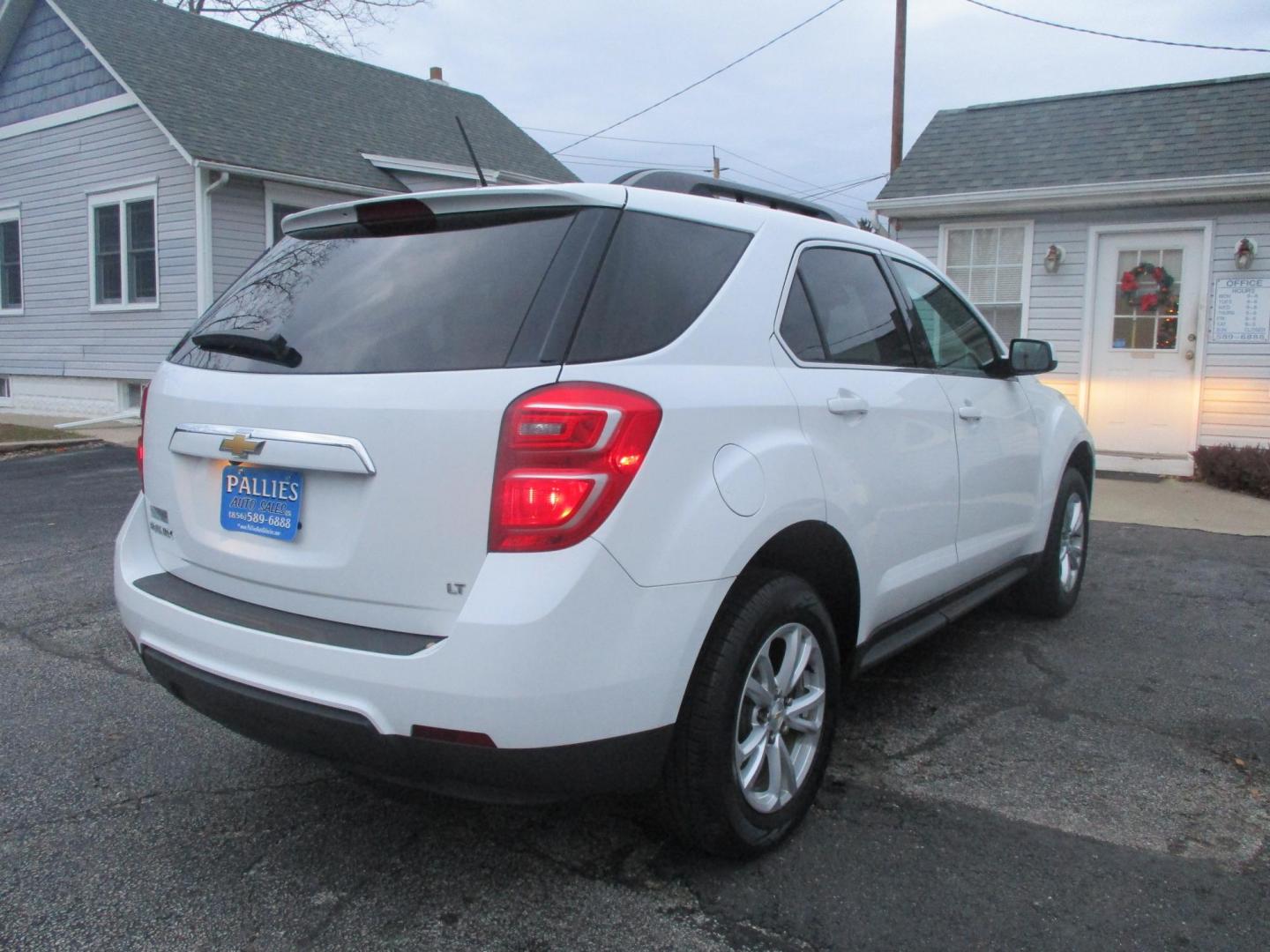 2017 WHITE Chevrolet Equinox LT 2WD (2GNALCEK3H1) with an 2.4L L4 DOHC 16V FFV engine, 6A transmission, located at 540a Delsea Drive, Sewell, NJ, 08080, (856) 589-6888, 39.752560, -75.111206 - Photo#7