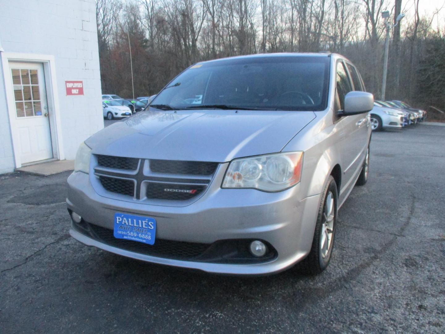 2013 GRAY Dodge Grand Caravan R/T (2C4RDGEG3DR) with an 3.6L V6 DOHC 24V engine, 6-Speed Automatic transmission, located at 540a Delsea Drive, Sewell, NJ, 08080, (856) 589-6888, 39.752560, -75.111206 - Photo#1