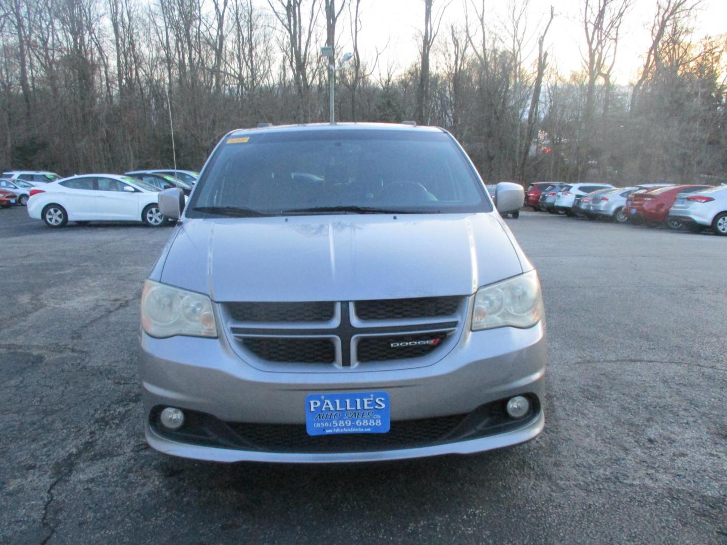 2013 GRAY Dodge Grand Caravan R/T (2C4RDGEG3DR) with an 3.6L V6 DOHC 24V engine, 6-Speed Automatic transmission, located at 540a Delsea Drive, Sewell, NJ, 08080, (856) 589-6888, 39.752560, -75.111206 - Photo#10