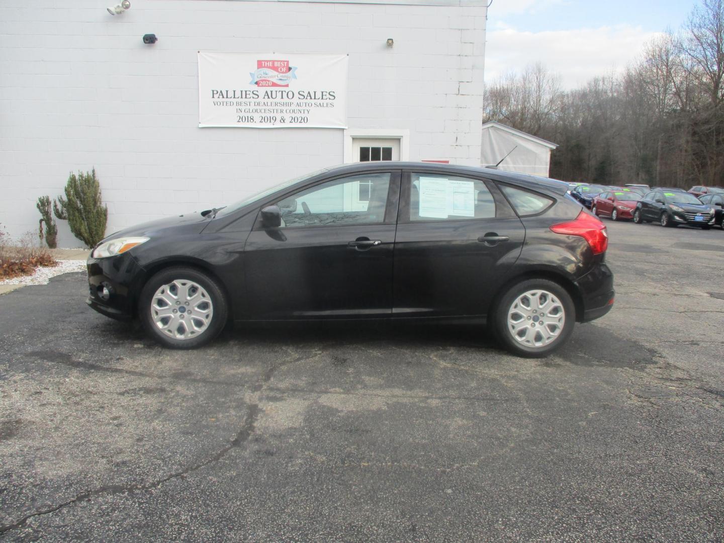 2012 BLACK Ford Focus SE (1FAHP3K29CL) with an 2.0L L4 DOHC 16V engine, located at 540a Delsea Drive, Sewell, NJ, 08080, (856) 589-6888, 39.752560, -75.111206 - Photo#2