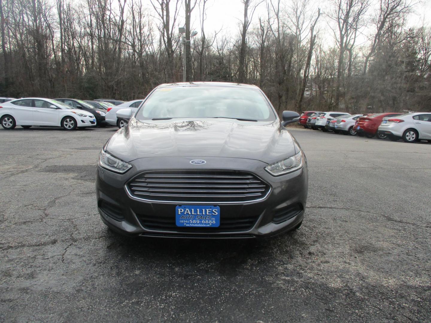 2016 GRAY Ford Fusion SE (3FA6P0H79GR) with an 2.5L L4 DOHC 16V engine, 6-Speed Automatic transmission, located at 540a Delsea Drive, Sewell, NJ, 08080, (856) 589-6888, 39.752560, -75.111206 - Photo#12