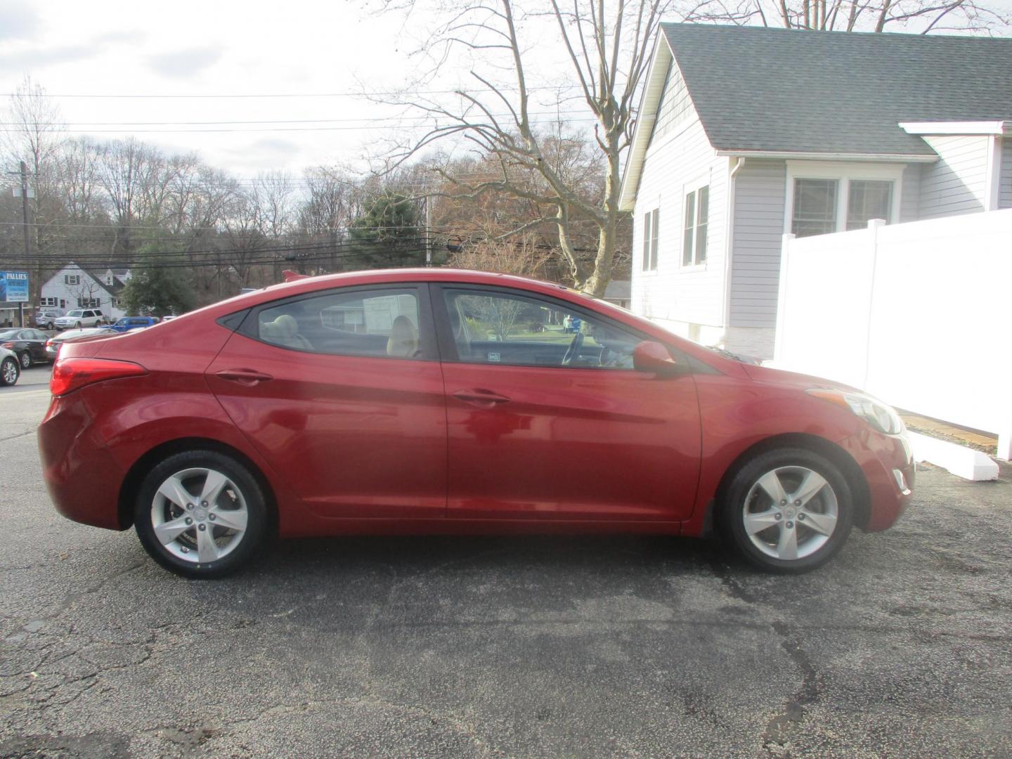 2013 RED Hyundai Elantra GLS A/T (KMHDH4AE0DU) with an 1.8L L4 DOHC 16V engine, 6-Speed Automatic transmission, located at 540a Delsea Drive, Sewell, NJ, 08080, (856) 589-6888, 39.752560, -75.111206 - Photo#7