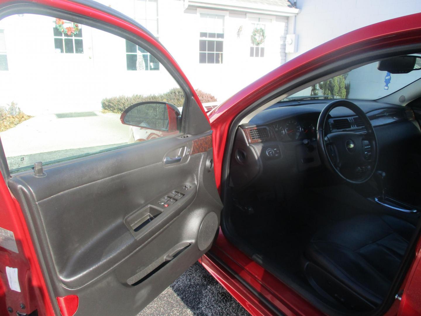 2014 RED Chevrolet Impala LTZ (2G1WC5E37E1) with an 3.6L V6 DOHC 16V FFV engine, 6-Speed Automatic transmission, located at 540a Delsea Drive, Sewell, NJ, 08080, (856) 589-6888, 39.752560, -75.111206 - Photo#13