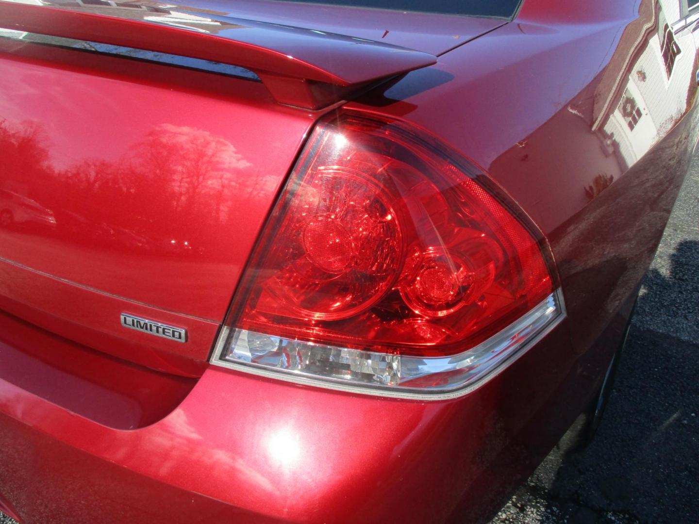 2014 RED Chevrolet Impala LTZ (2G1WC5E37E1) with an 3.6L V6 DOHC 16V FFV engine, 6-Speed Automatic transmission, located at 540a Delsea Drive, Sewell, NJ, 08080, (856) 589-6888, 39.752560, -75.111206 - Photo#6