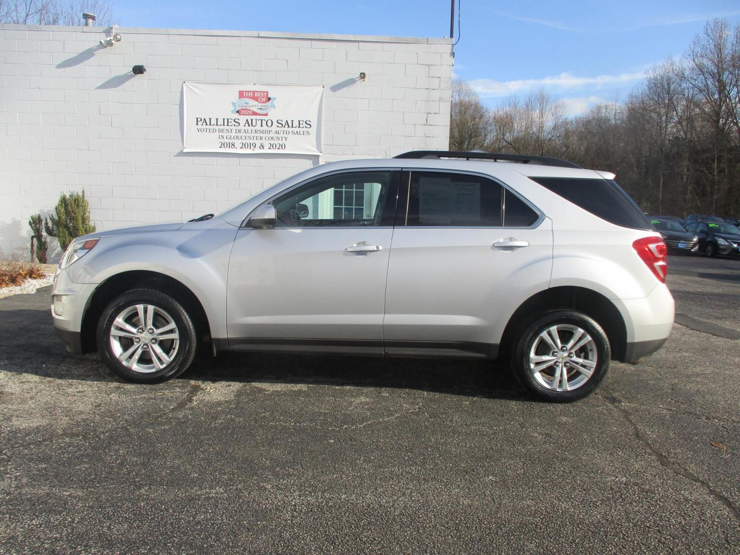 2016 SILVER Chevrolet Equinox LT AWD (2GNFLFEK0G6) with an 2.4L L4 DOHC 16V FFV engine, 6A transmission, located at 540a Delsea Drive, Sewell, NJ, 08080, (856) 589-6888, 39.752560, -75.111206 - Photo#2