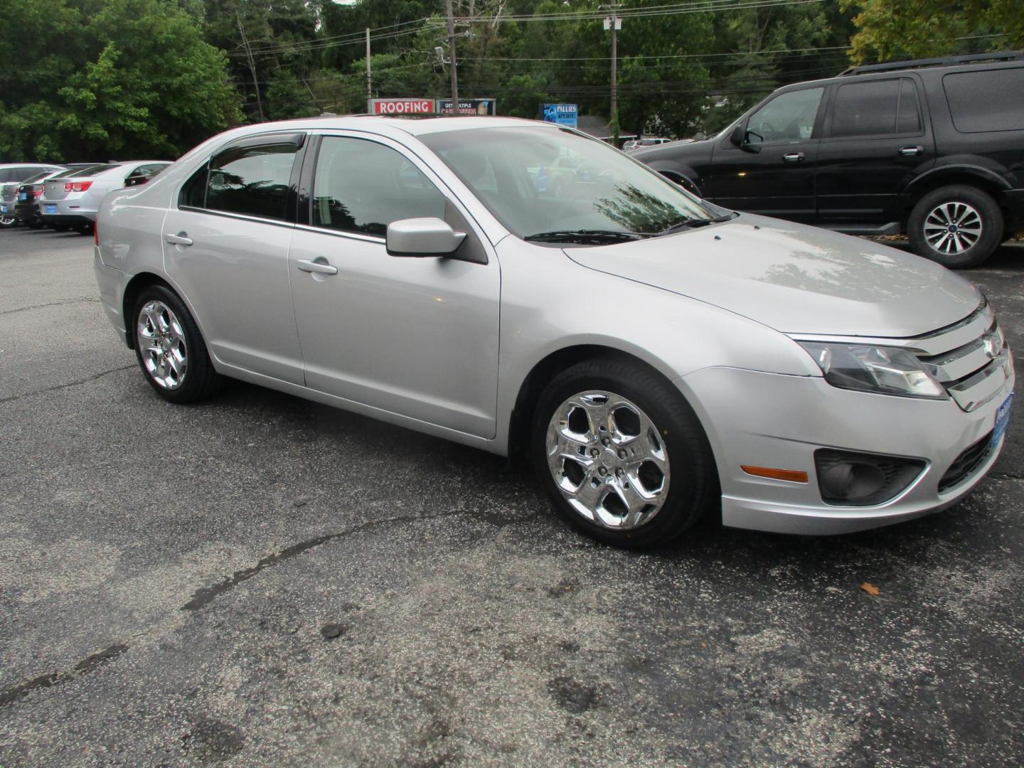 2011 SILVER Ford Fusion I4 SE (3FAHP0HA8BR) with an 2.5L L4 DOHC 16V engine, AUTOMATIC transmission, located at 540a Delsea Drive, Sewell, NJ, 08080, (856) 589-6888, 39.752560, -75.111206 - Photo#10